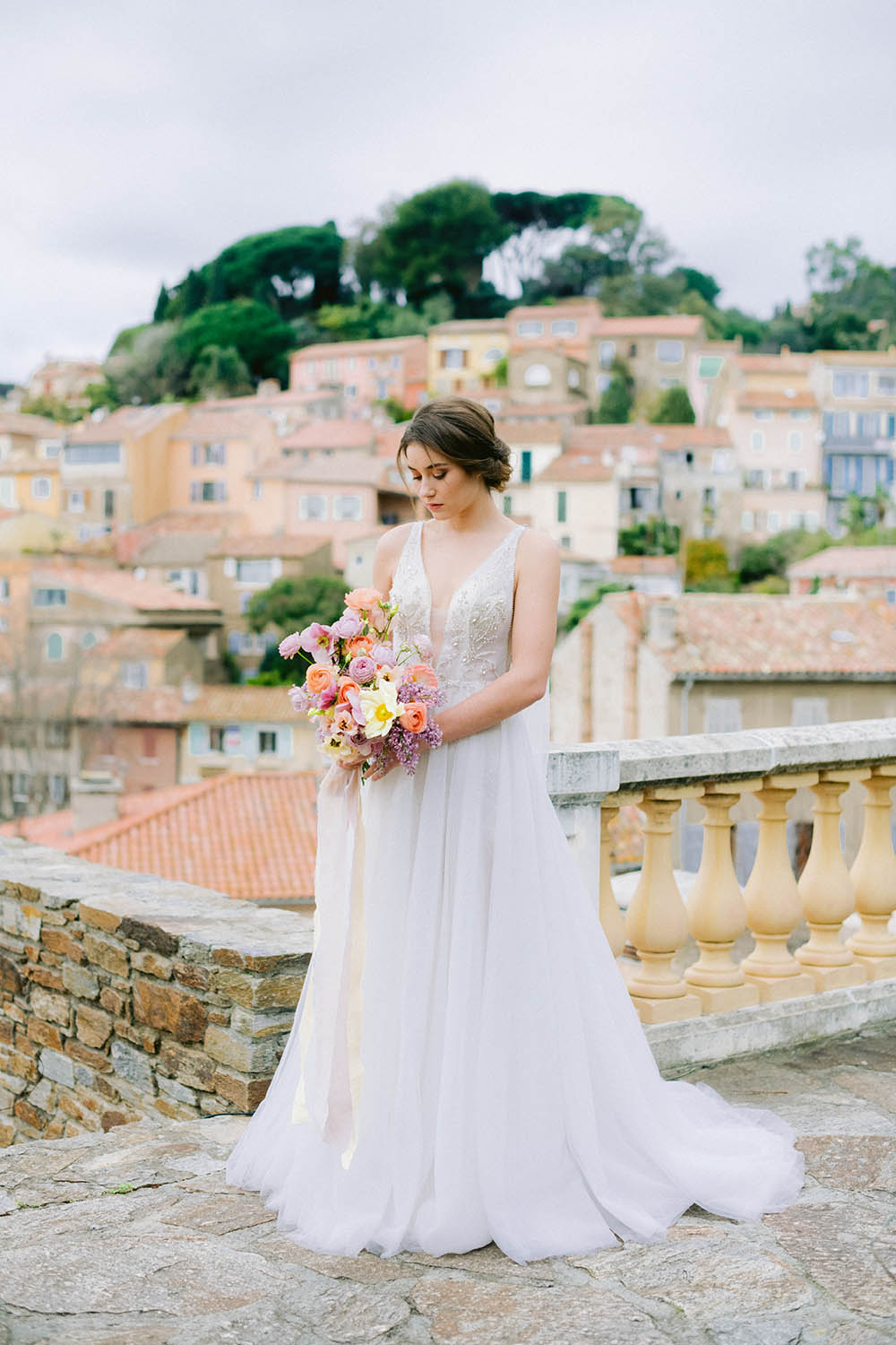 bride with a wedding bouquet